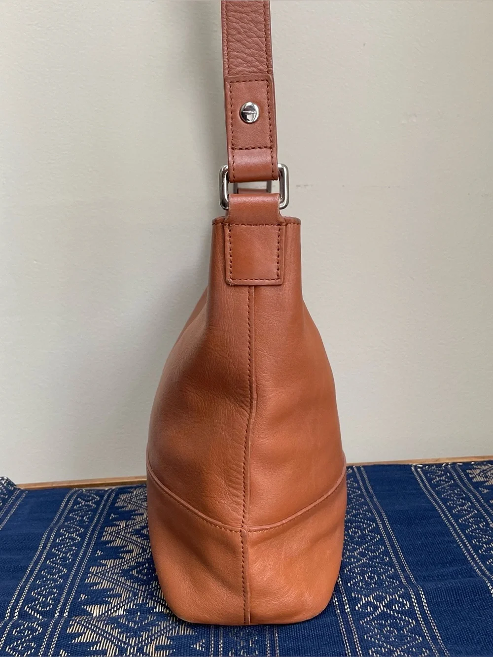 Shinola Soft Brown Leather Relaxed Hobo Should & Crossbody Bag Silver Logo
